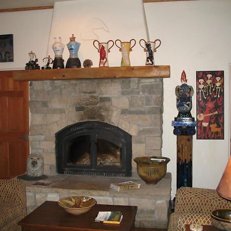 Bear Mountain Lodge 银城 外观 照片