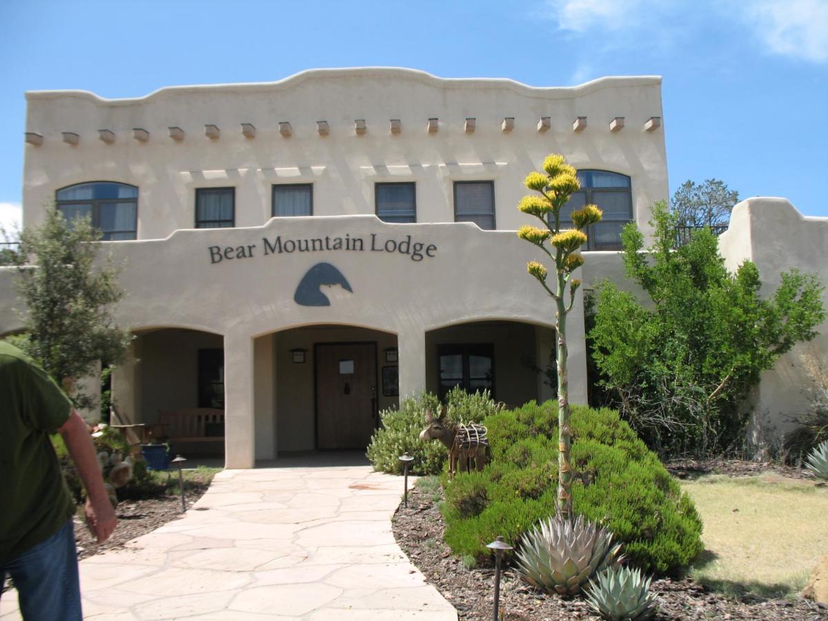 Bear Mountain Lodge 银城 外观 照片
